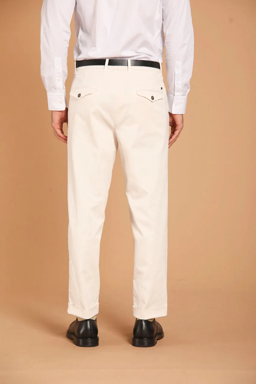 Chinos 22 pantalone chino uomo in gabardina relaxed fit