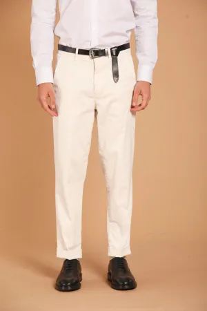 Chinos 22 pantalone chino uomo in gabardina relaxed fit