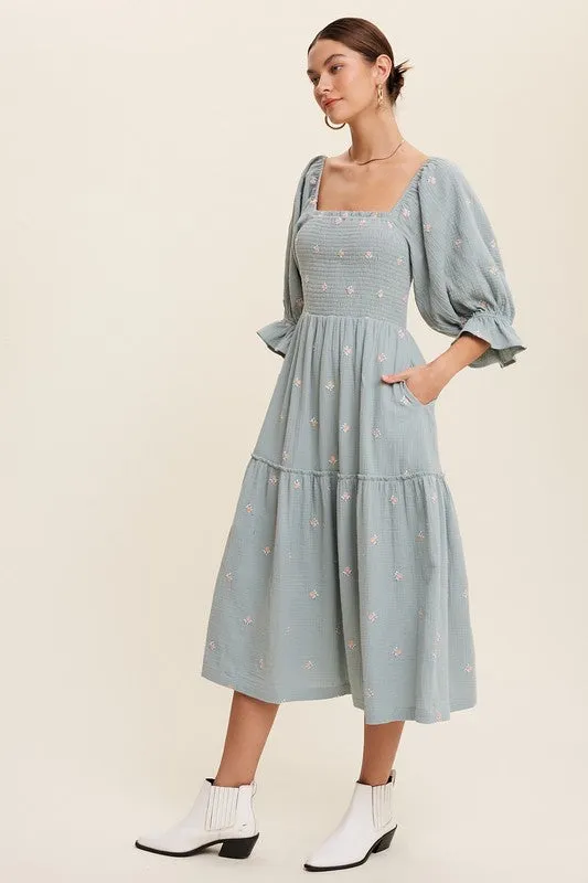 Ditzy Floral Embroidery Puff Sleeve Maxi Dress