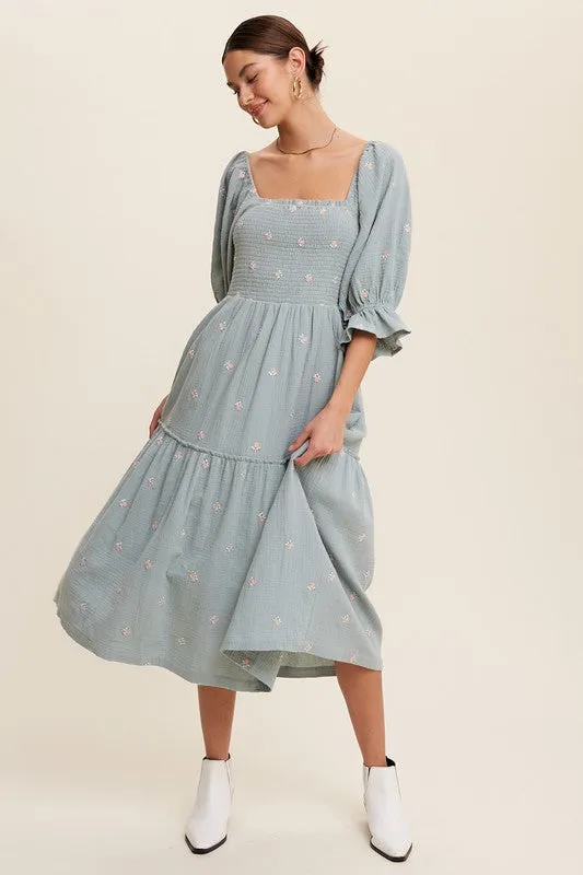 Ditzy Floral Embroidery Puff Sleeve Maxi Dress