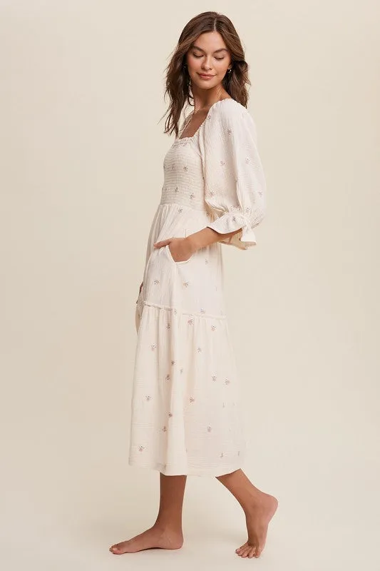 Ditzy Floral Embroidery Puff Sleeve Maxi Dress