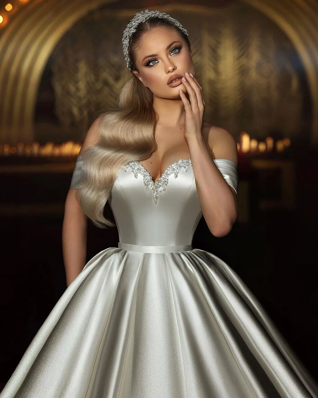 Elegant Long Ivory Sweetheart Off-the-shoulder A-line Sleeveless Wedding Dress