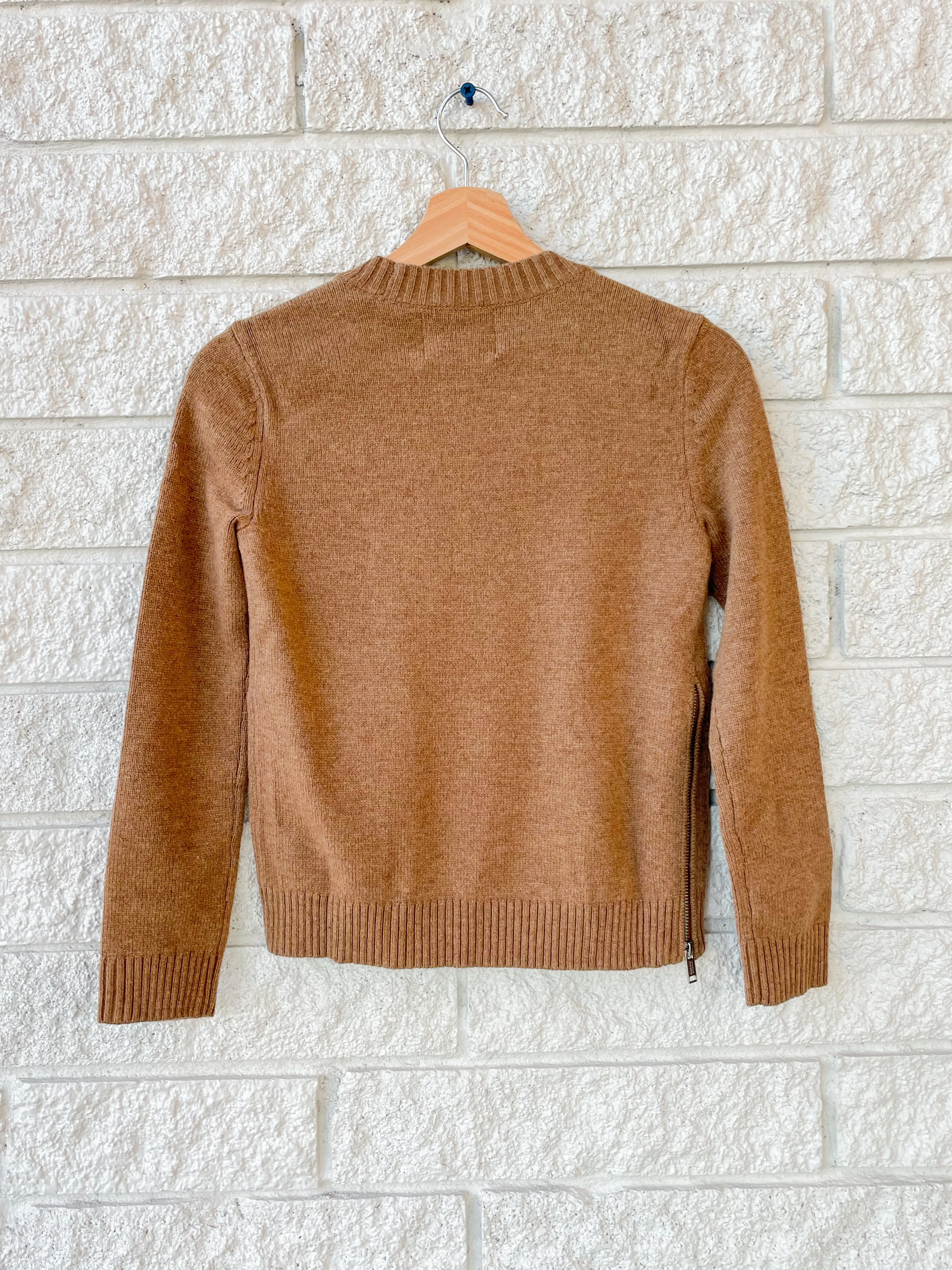 Ludma Sweater