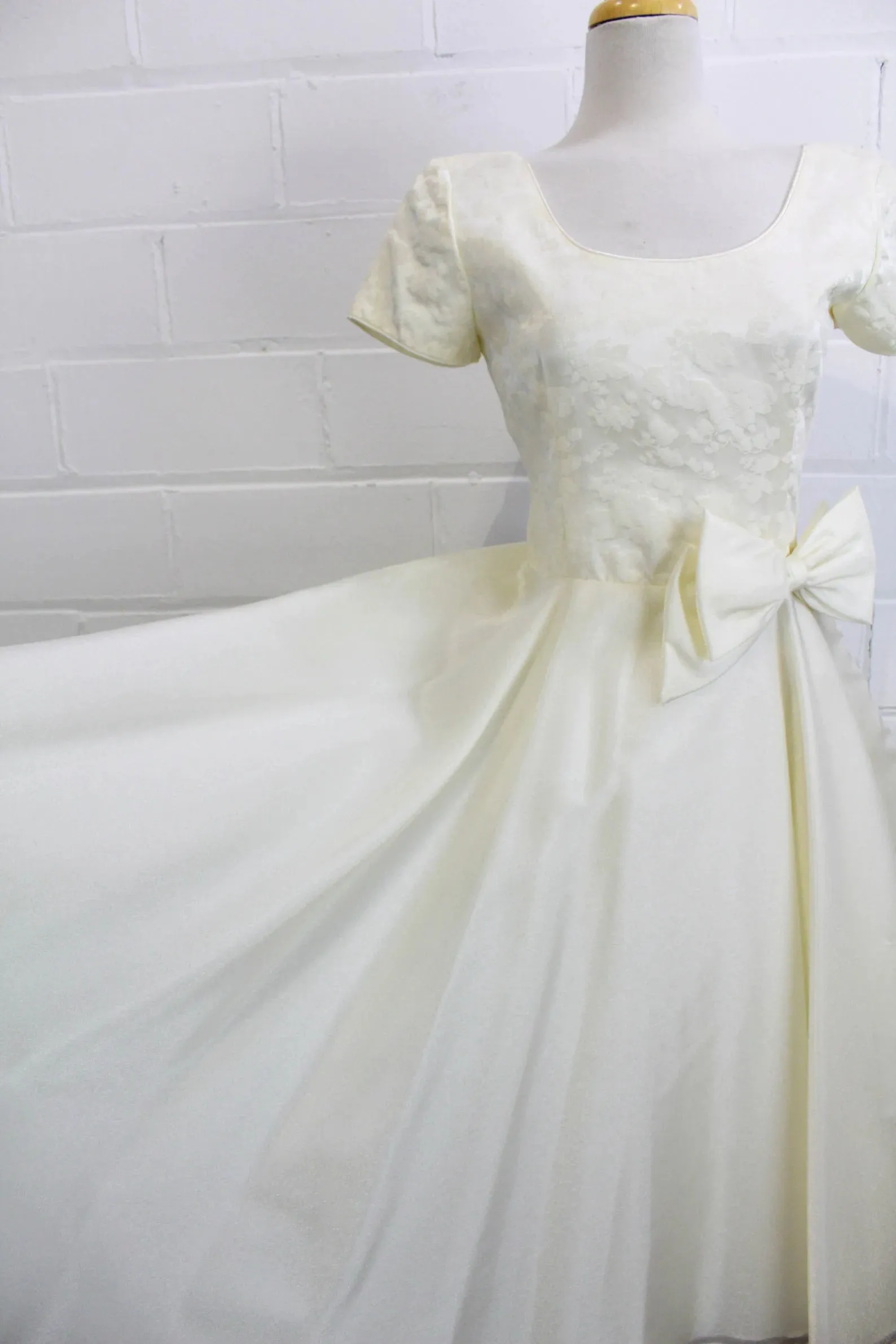 Vintage 90s does 50s White Formal Dress/ Sparkly Organza Wedding Dress, Small